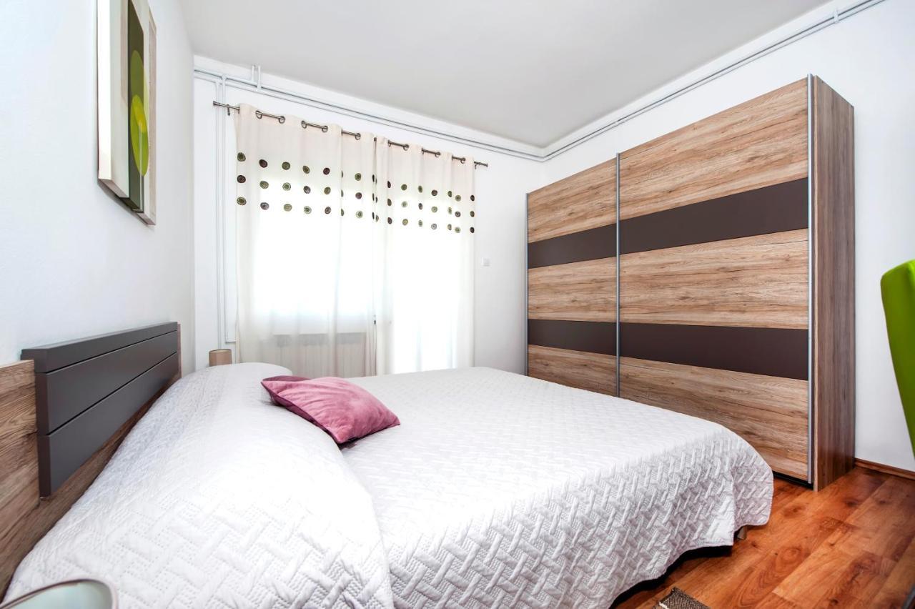 Euphemia Apartament *