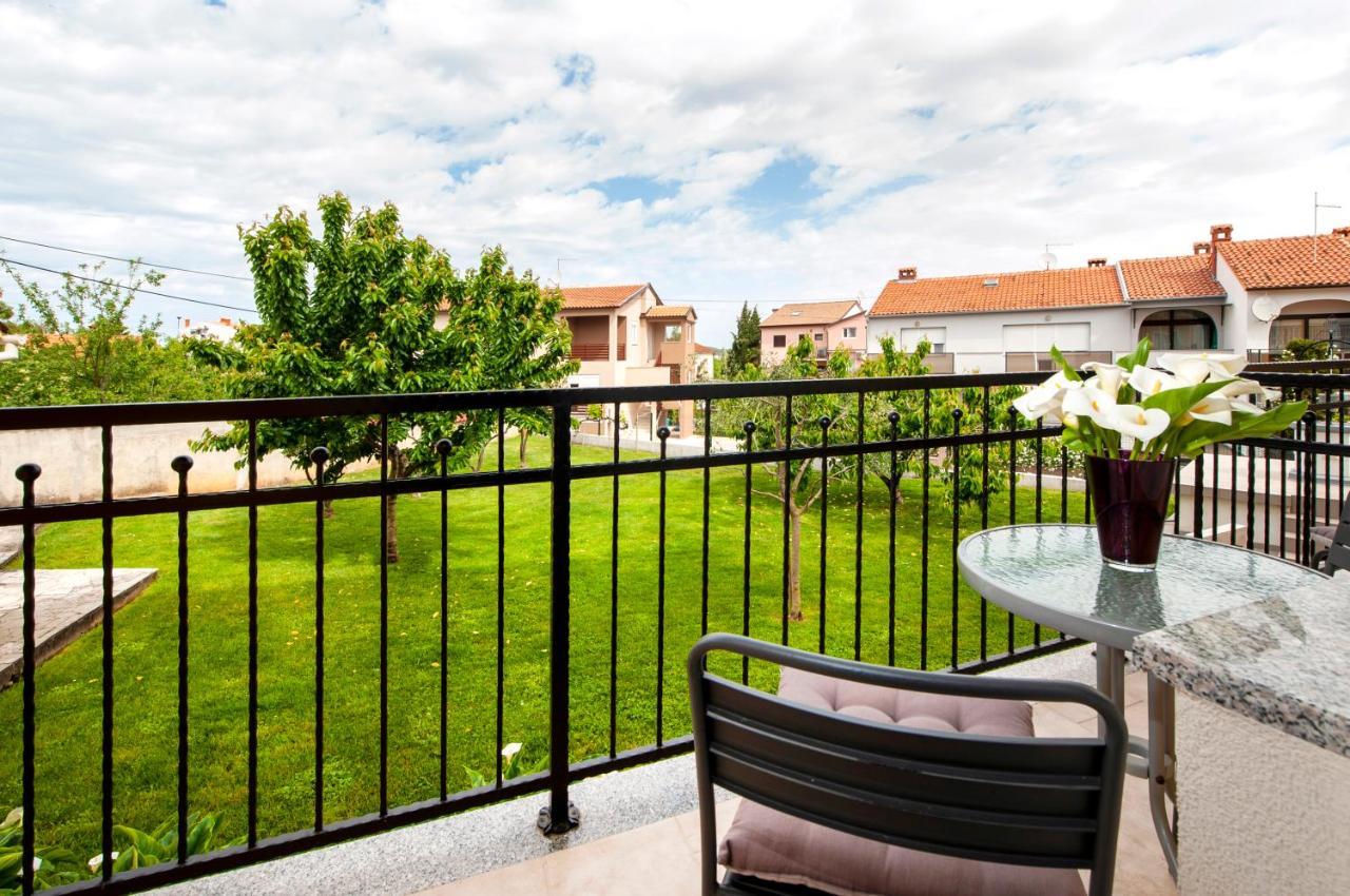 Euphemia Apartament *