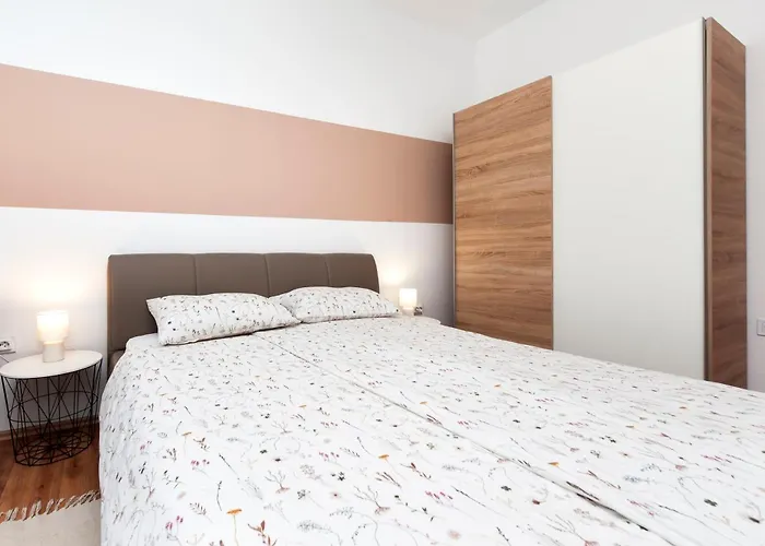 Apartments Euphemia